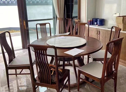 ���̰���